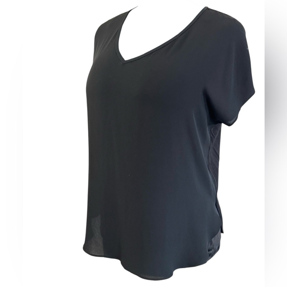 LOFT Black Cap Sleeve Relaxed Blouse - Picture 2 of 7
